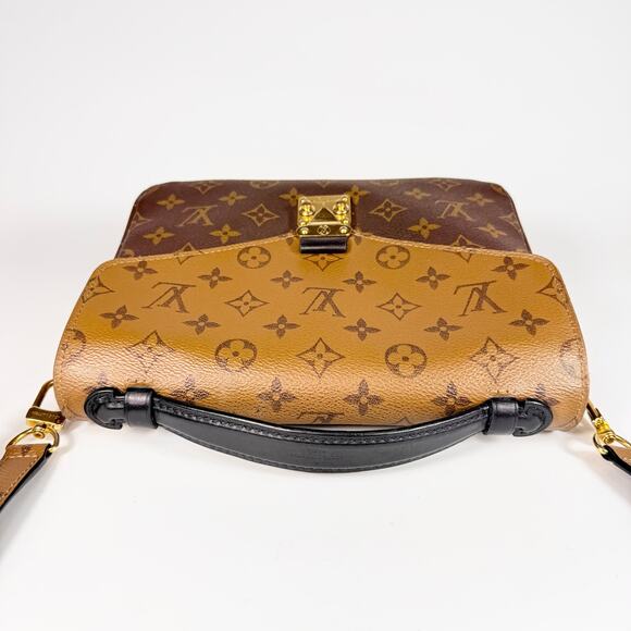 Louis Vuitton Reverse Monogram Pochette Metis - Picture 9 of 16